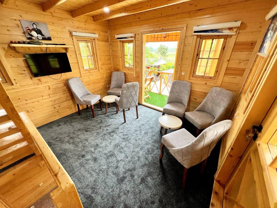 کلبه درختی تریبلکس کلاه فرنگی کلبه درختی تریبلکس کلاه فرنگی